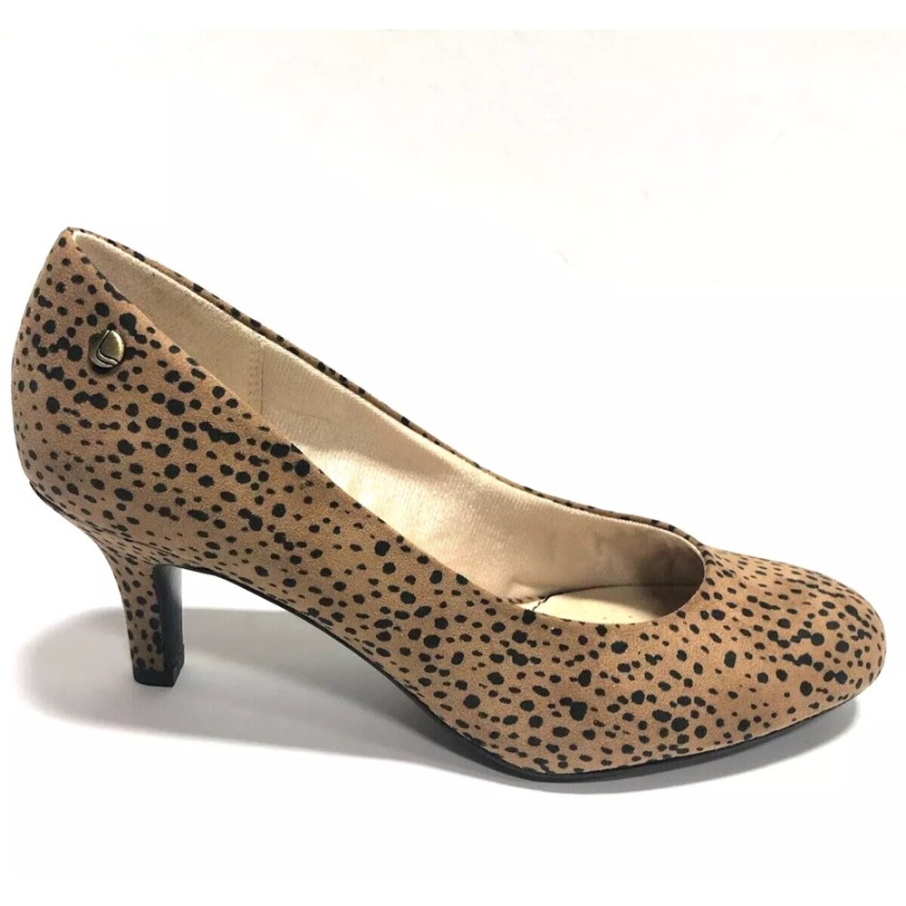 Life Stride Leopard Print Tan and Black Kitten Heel Pumps